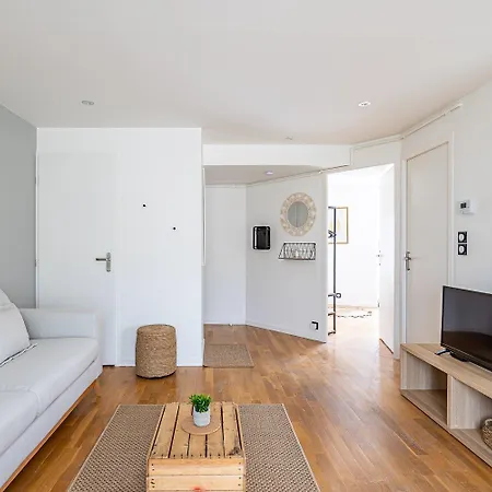 Le Printanier ~ Centre-ville ~ Arrivee Autonome Apartment *